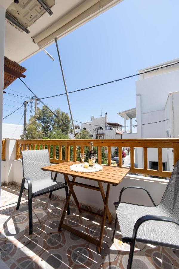 Comfortable Apartment Naxos City Екстер'єр фото