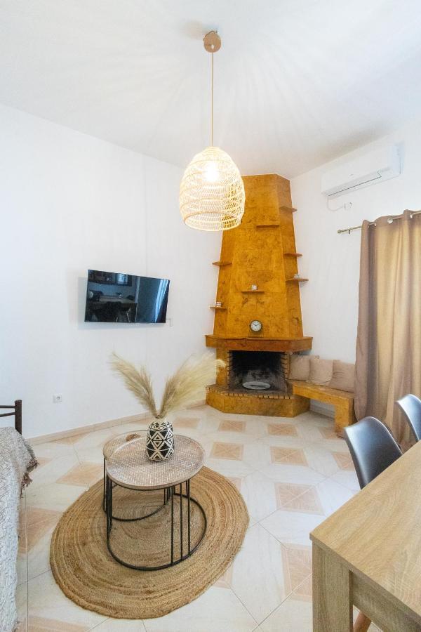 Comfortable Apartment Naxos City Екстер'єр фото